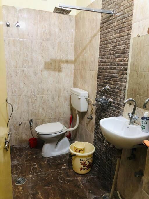 The Emerald House Varanasi Exterior photo